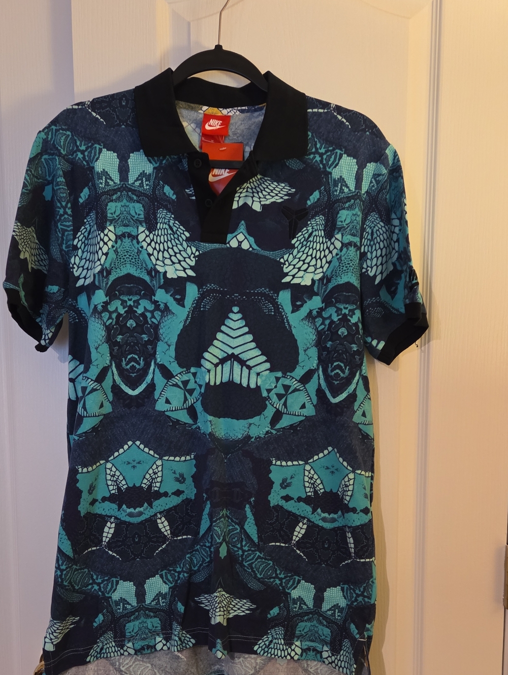 Nike Men’s Teal & Navy Graphic Polo